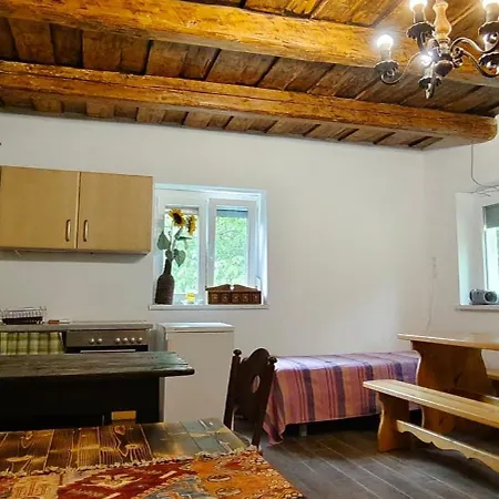 Apartment Kleine Waldhaeuschen Garabonc